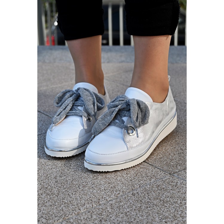 Alexandra fehér-ezüst cipő