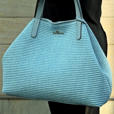 Charlotte kék fonott táska