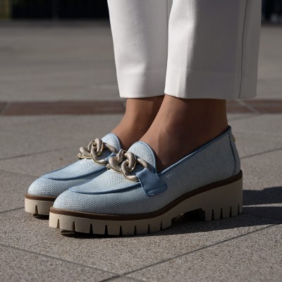 MLV világoskék cipő