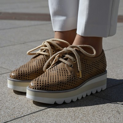 Pertini csau lyukacsos cipő