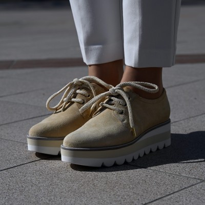 Pertini krém velúr cipő