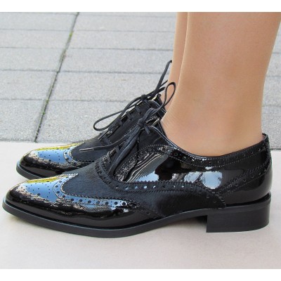 Pertini fekete lakk fűzős cipő