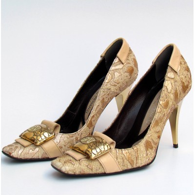 Giuliano Venanzi csipkés arany cipő