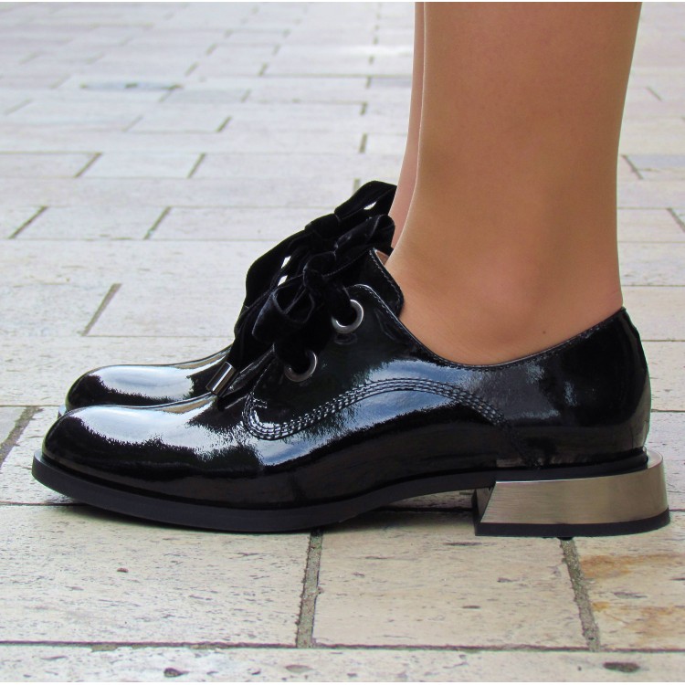 Zocal fekete bársony fűzős cipő